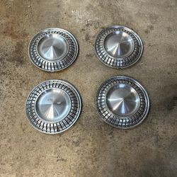 Ford Hubcaps