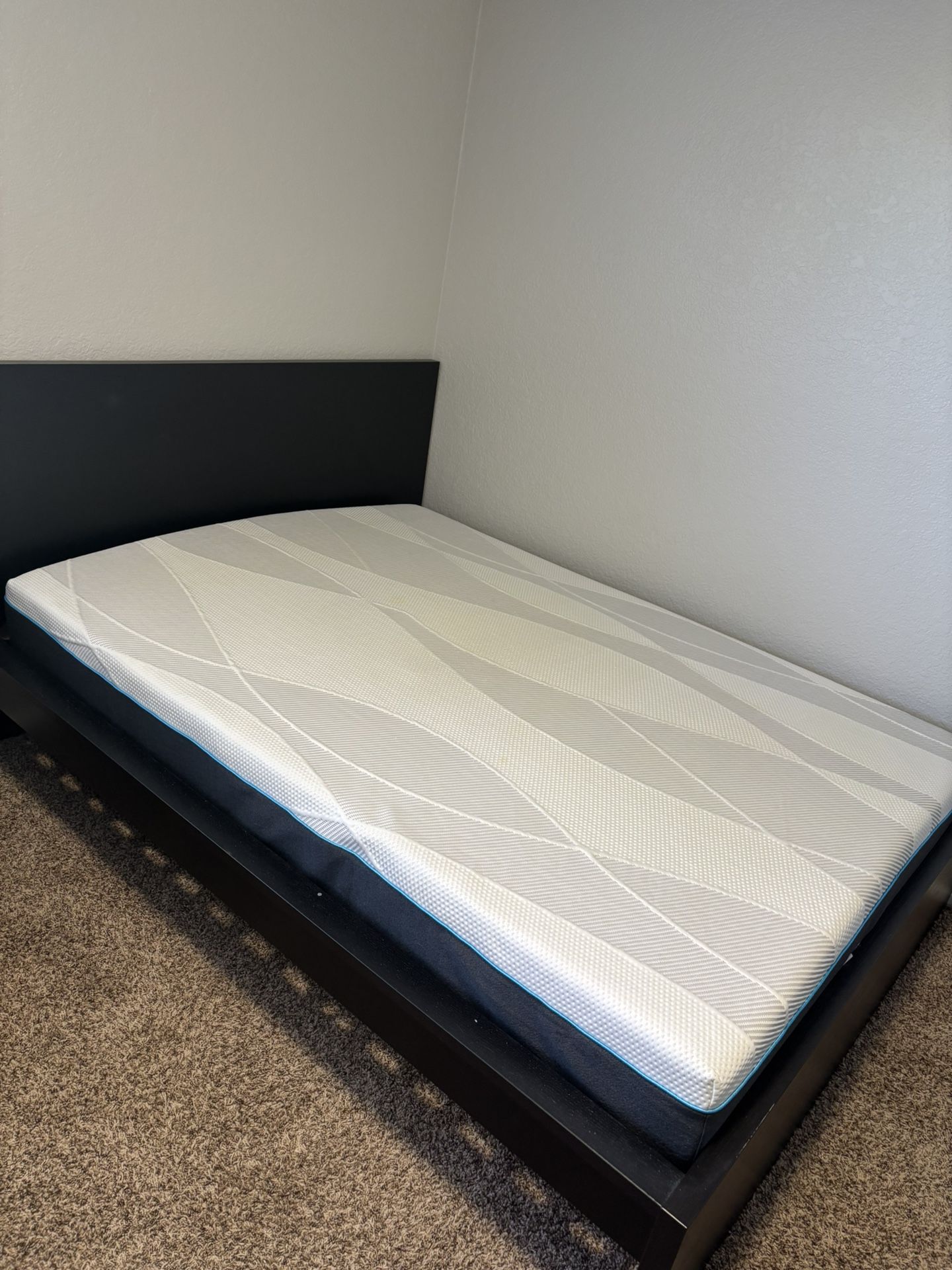 Queen Size Bed With Frame