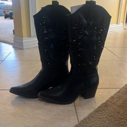 Black Western Boots W/ Sequence Detail