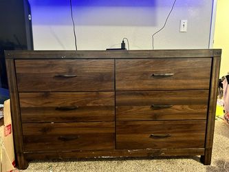 Wood dresser