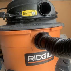 Ridgid 6 gallones 