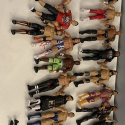 Lot of 34 WWE Figures