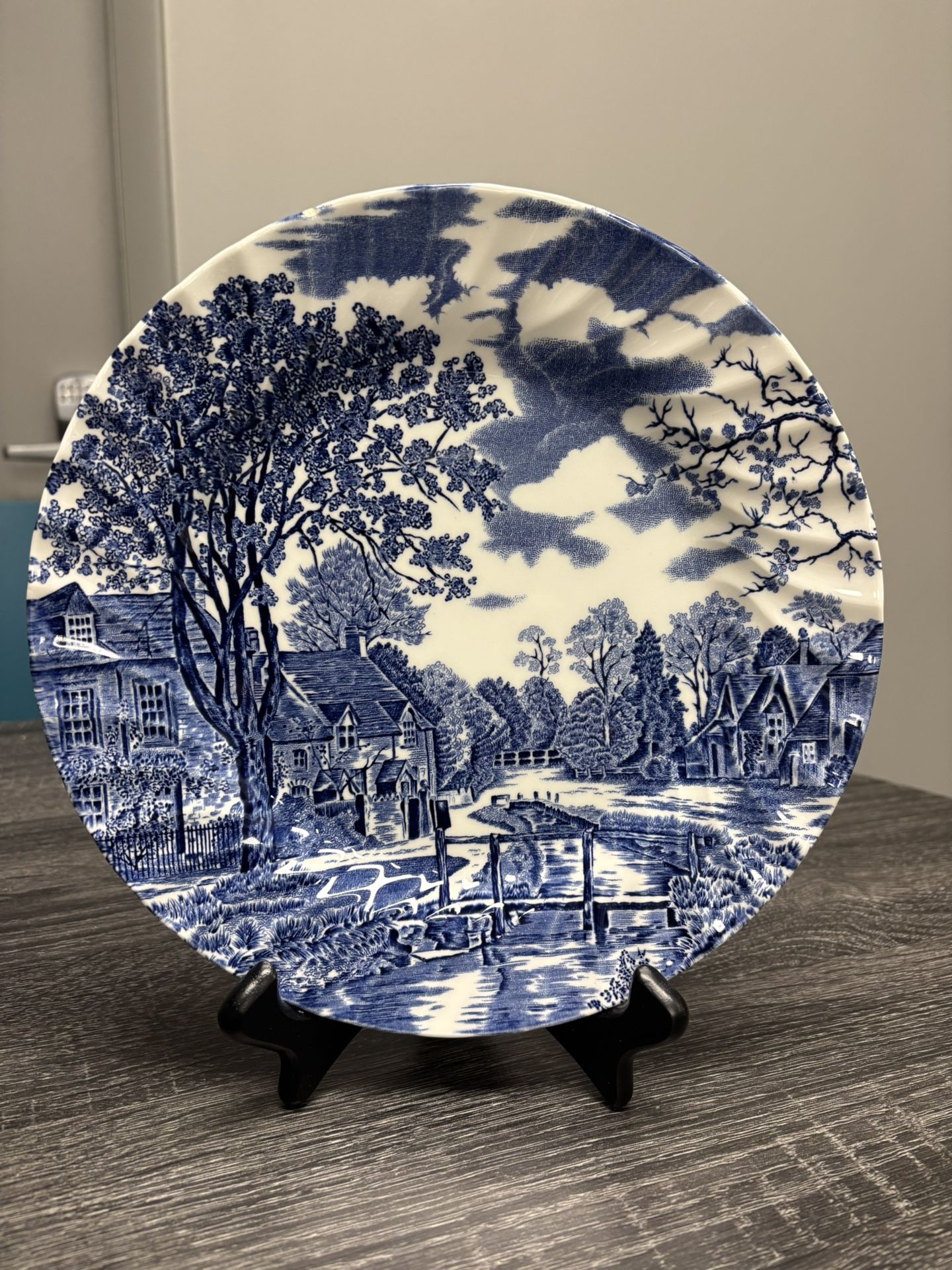 Cotswold Blue 7 3/4" Salad Plate Johnson Brothers