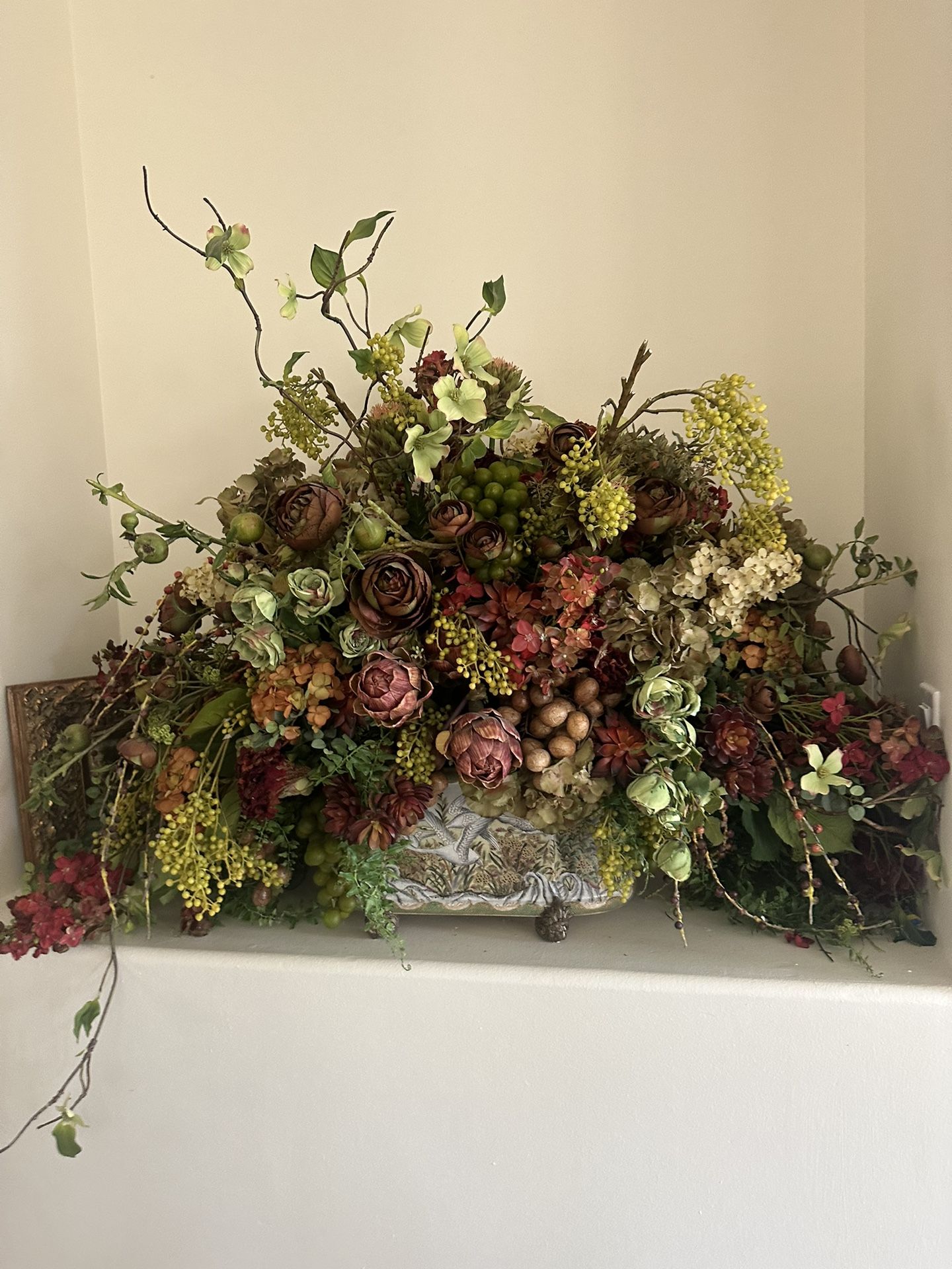 Botanical Display/Fake plant 