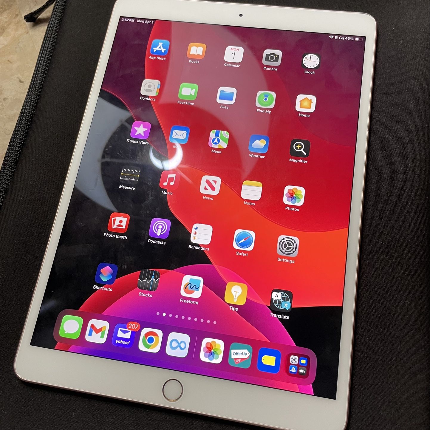 Apple iPad Air 3 256GB LTE Tablet - Rose Gold