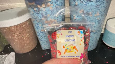 Sensory bin filler