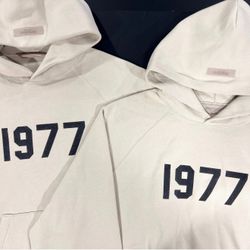 Fear of God ESSENTIALS Hoodie  1977