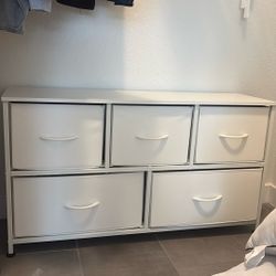 White 5 Drawer Dresser / Storage Organizer 