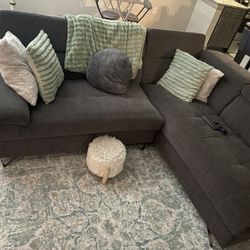 2 Piece Sectional! Great Condition!$225