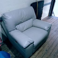 Recliner Chair 