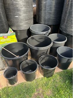 New Plastic Nursery Planter Pots