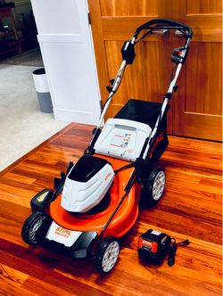 STIHL RMA 510v | 21” Battery-Powered Self-Propelled Lawn Mower Kit | Excellent Condition!