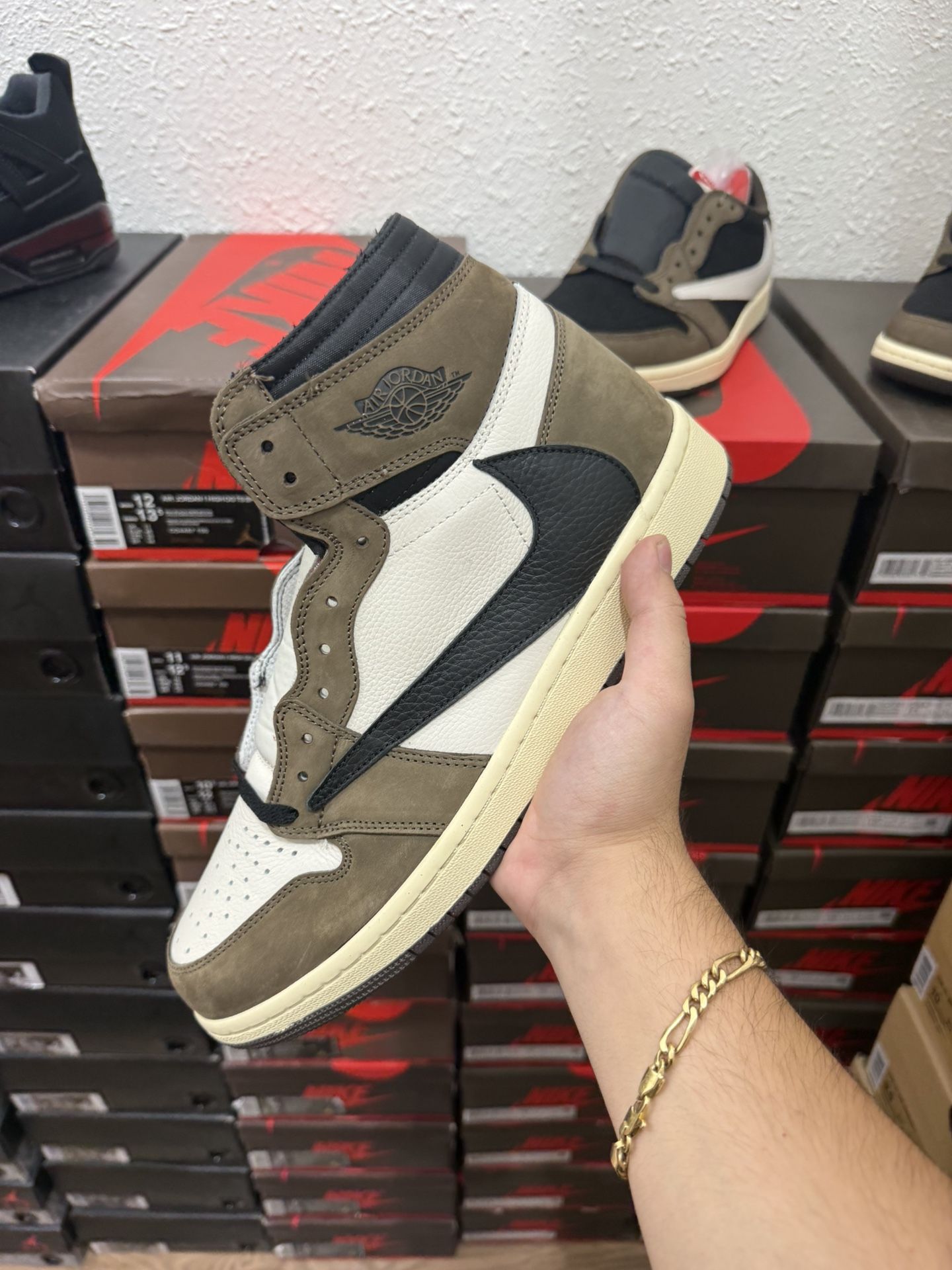 Aj1 High Nike Air Jordan 1 High Travis Scott Dark Mocha Size 7,7.5,8,8.5,9,9.5,10,10.5,11,12 