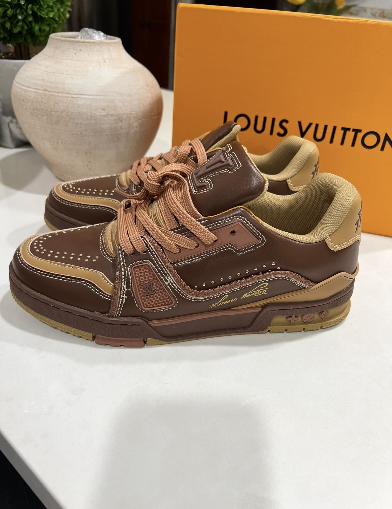 New LV Men’s Shoes. Genuine Leather.
