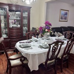 China Cabinet, Dinette Set