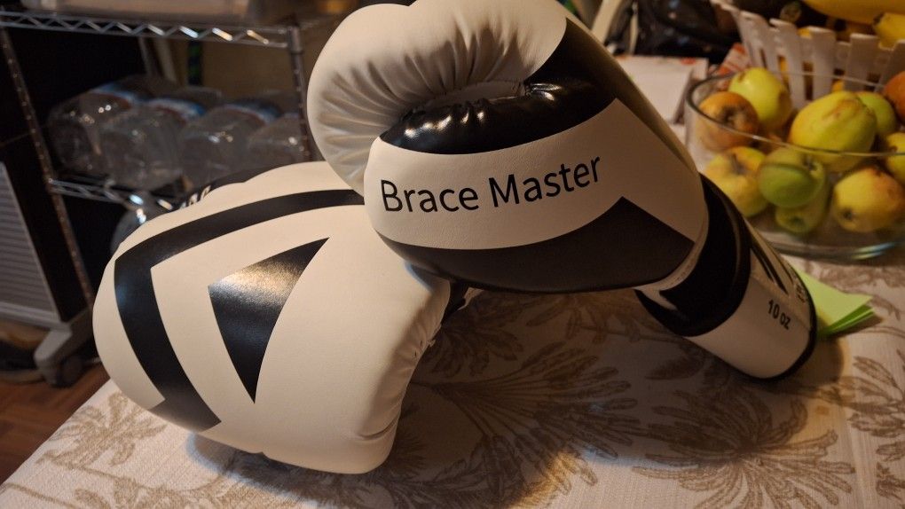 BRACE MASTER GLOVES 10 OZ