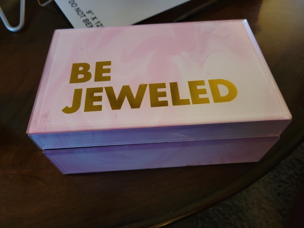 Girl's Be Jeweled Jewelry Box From Macy's
