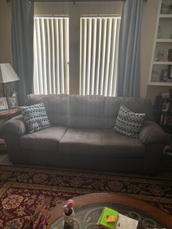 Sofa/Love Seat
