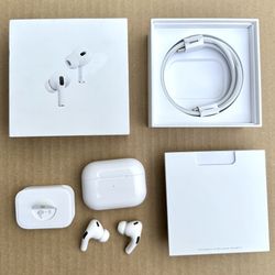 Apple AirPods Pro 2nd Generation MagSafe Wireless Charging Case With Box & Charger 
