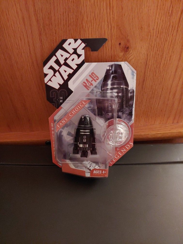 STAR WARS 30TH ANNIVERSARY SAGA LEGENDS R4-19.