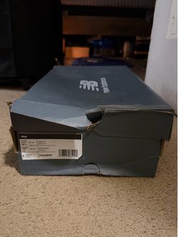 New Balance Men Size 10.5