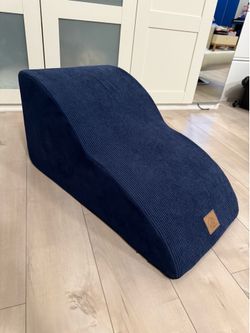 Dog Stairs Cat Stairs (almost new) & Dog Bed &  Dog Nose Work Toy