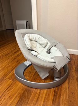 Nuna LEAF Grow Baby Seat – Good Condition