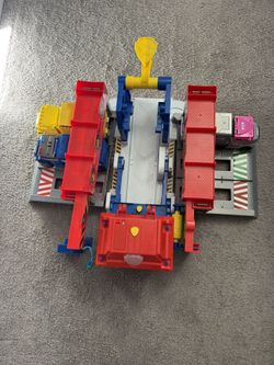 Paw Patrol Bug Truck Stop