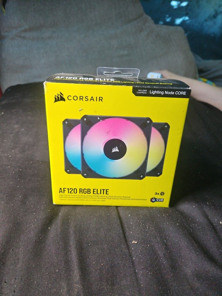 Corsair AF120 RGB Elite 3 count Includes Lighting Node Core