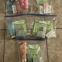 Brand New Makeup Bundles Great Gift Ideas 