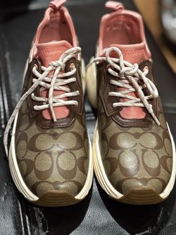 New Coach 55$ Size 8.5 Women’s