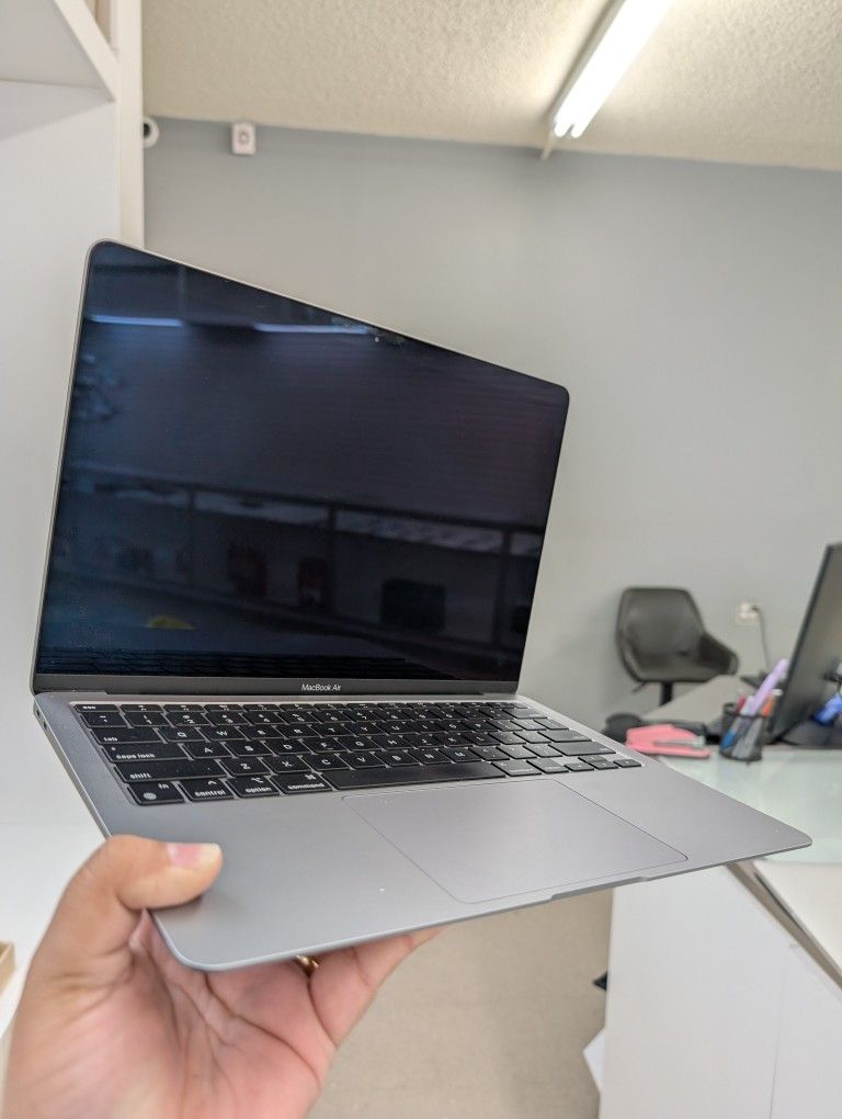 MacBook Air 2020 M1 8GB RAM 512GB SSD 