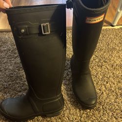 Women’s Size 7 Black Hunter Rain Boots