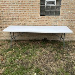 White Party Table  🥳