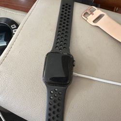 apple watch with charger
