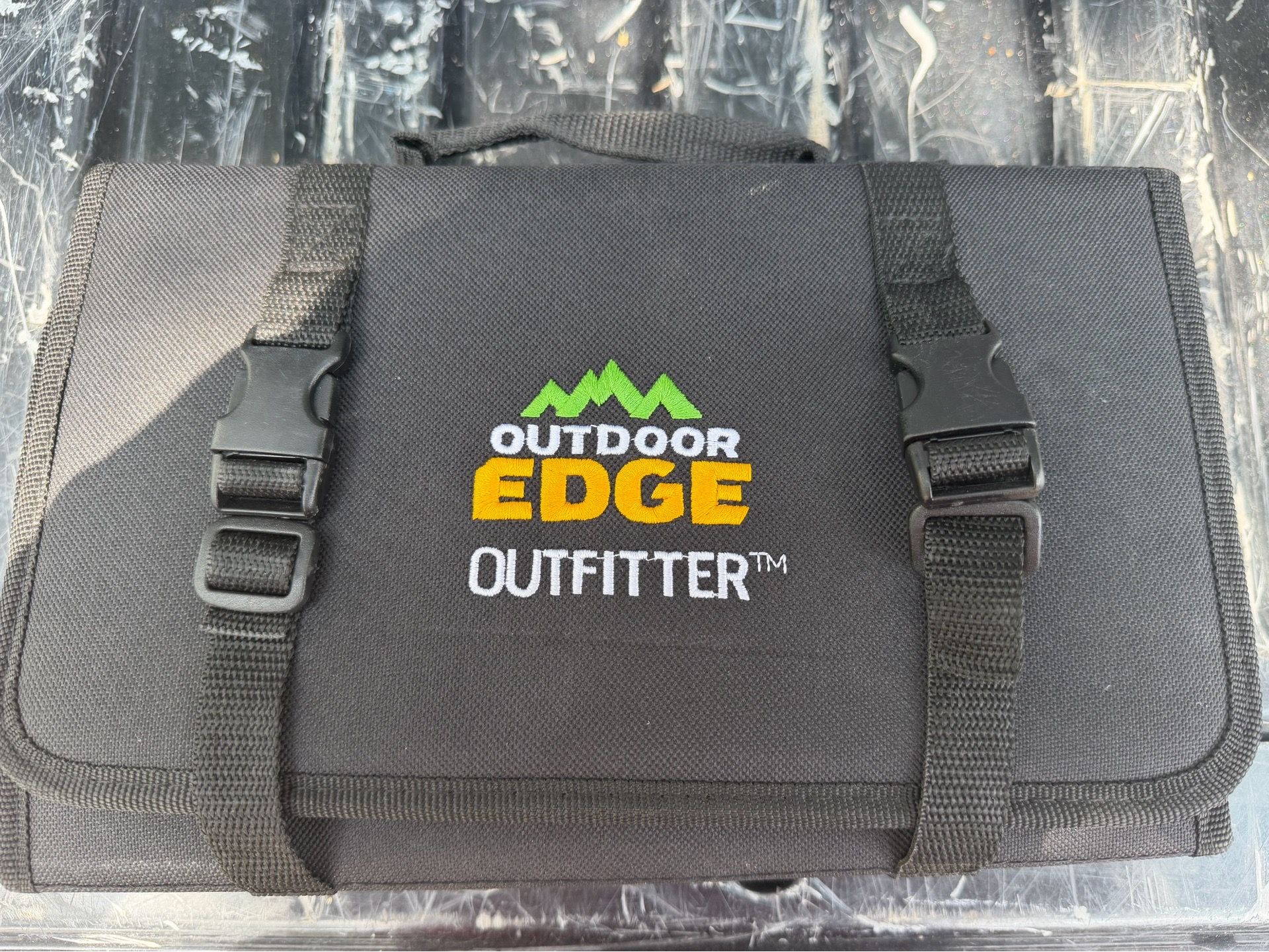 Outdoor Edge The Outfitter Hunting Set.