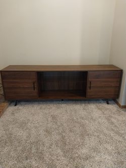 Modern Walnut TV Stand / Media Console – 70"
