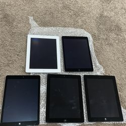 Apple iPad Bundle For Parts Only
