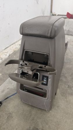 2000 Toyota 4runner Center Console W Rear Heater
