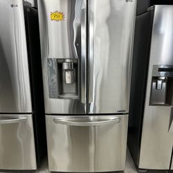 LG 33inch. French Door With Ice Maker In Stainless Steel Refrigerator 