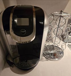 Keurig 2.0 400 brewing system with kpod stand