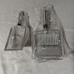 Cat litter scoopers
