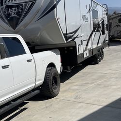 2017 Attitude, Toy Hauler