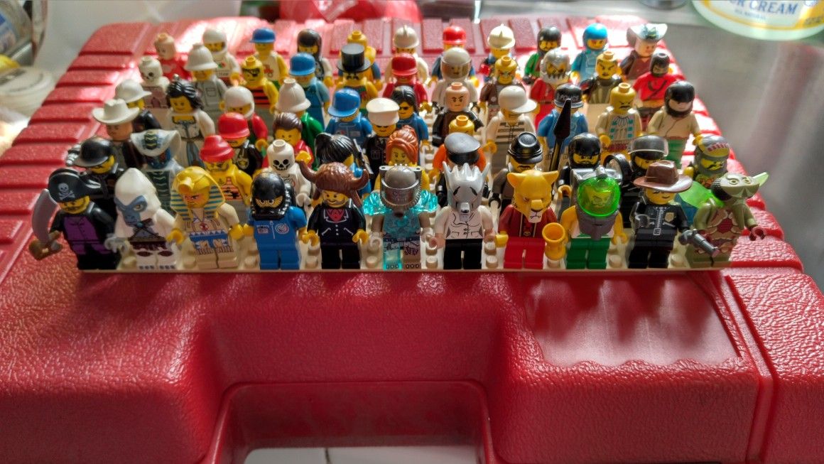 Legos Figures 