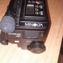 Minolta Camcorder, Battery & Bag 