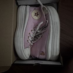  Converse Valentine’s Day, Edition,