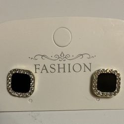 New Earrings Black N Clear Stones