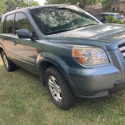 2008 Honda Pilot  Automatic Blue Title Boo-boo!!!