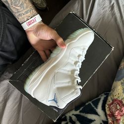 Legend Blue 11 Size 10
