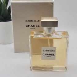 CHANEL
 
GABRIELLE CHANEL Eau de Parfum 

1.7 fl (2 available)